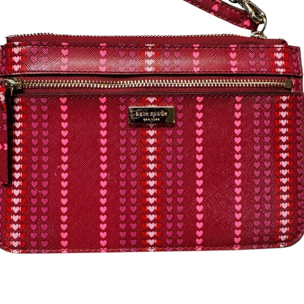Kate Spade Wristlet – Tinie Shore Street Heart Stripe Cranberry – NWOT - Picture 2 of 3